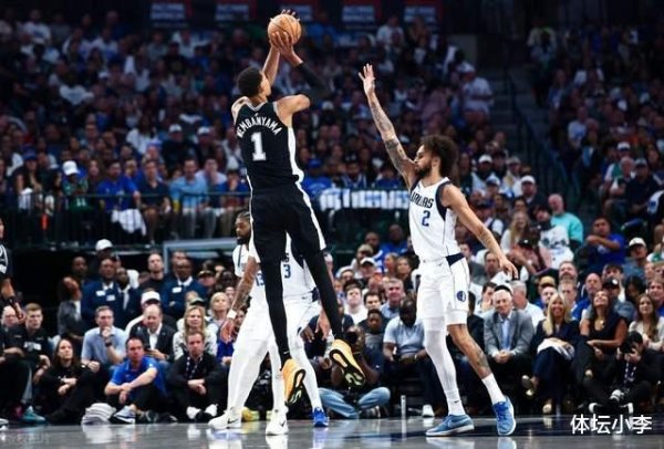 东兴资本配资 打爆浓眉! 文班亚马狂轰40+15! 西部格局大变, 状元郎首秀10+10